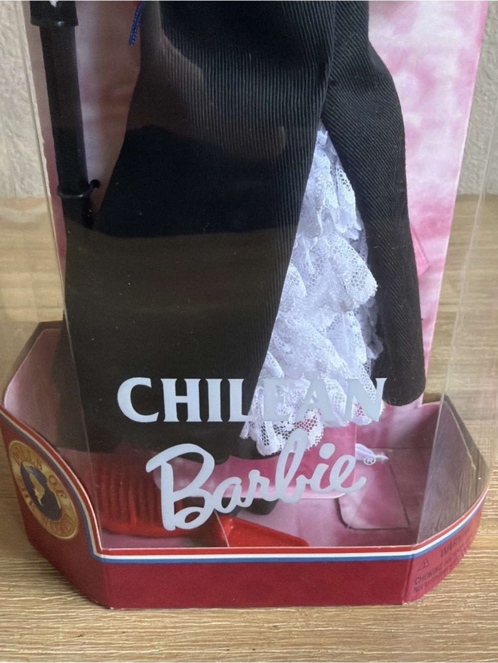 Vintage Chilean Barbie Dolls of the World Collector Edition Mattel 1998 NRFB - Picture 3 of 8